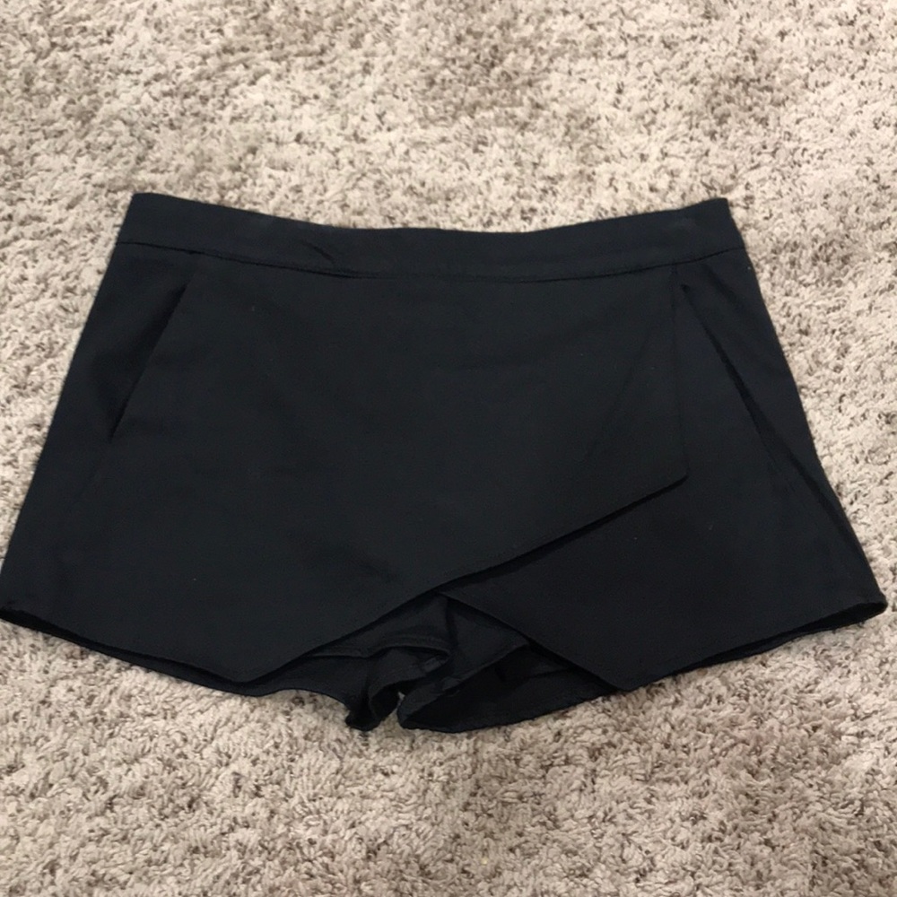 Black Envelope Skort
